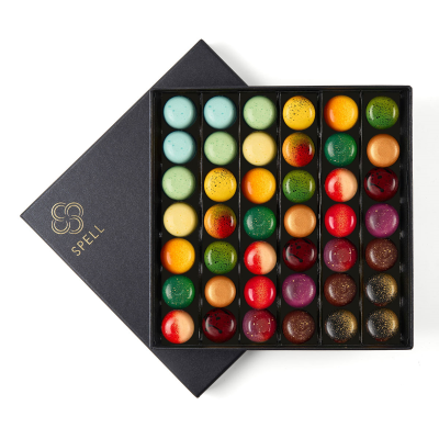 Gift with Moet&Chandon champagne Sweet luxury