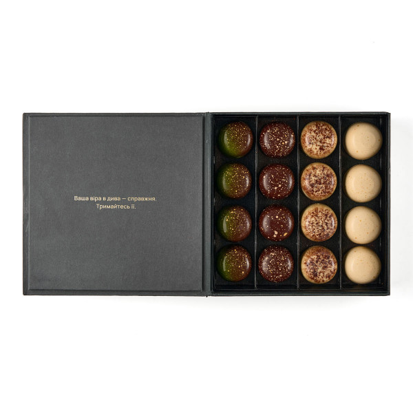 Four Cakes Candy Set