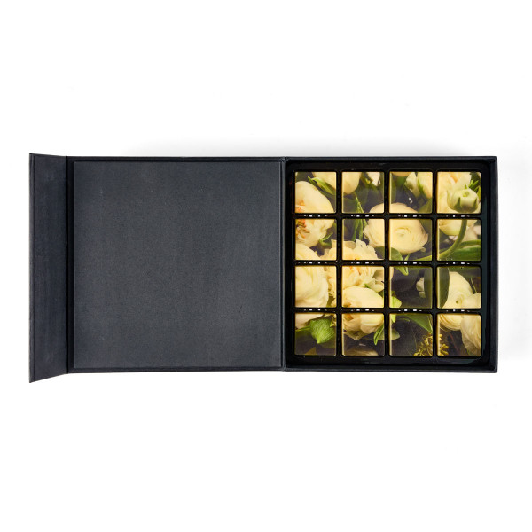 Set of 16 Tiramisu chocolates with printing (your design)