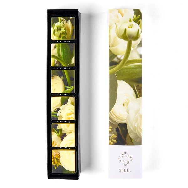 White Flowers Chocolate Set