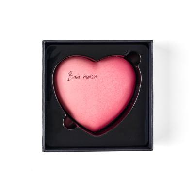 White chocolate heart with pistachio-raspberry filling