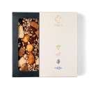 Молочний шоколад з горіхами та меренгою