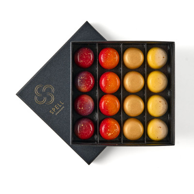 Gift with whiskey Bright combinations