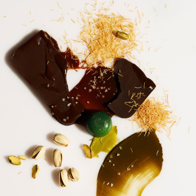 Pencil case with Dubai sweets for Birthday pink