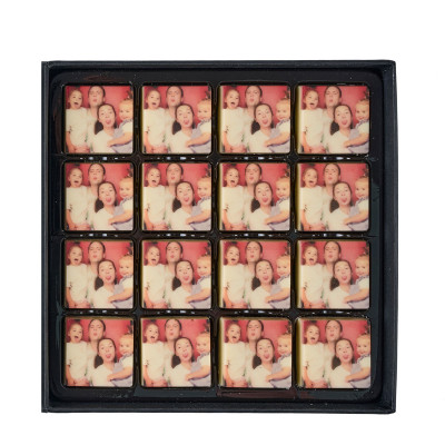 Set of 16 Tiramisu chocolates with printing (your design)