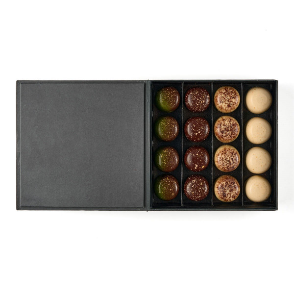 Four Cakes Candy Set