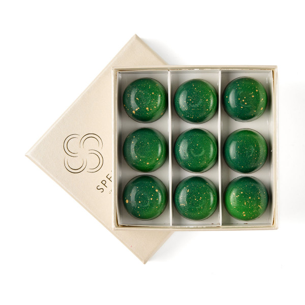 Set with Dubai sweets